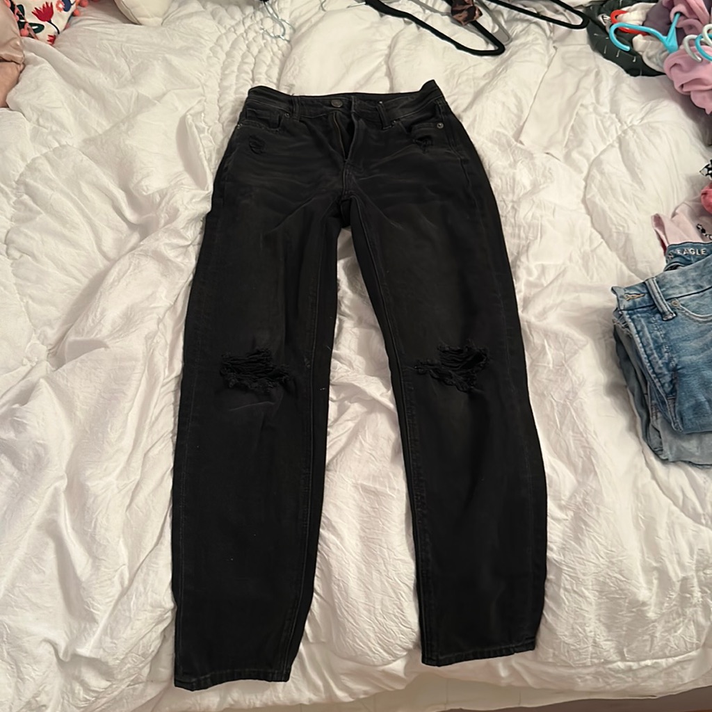 Black American Eagle Straight Leg Jeans